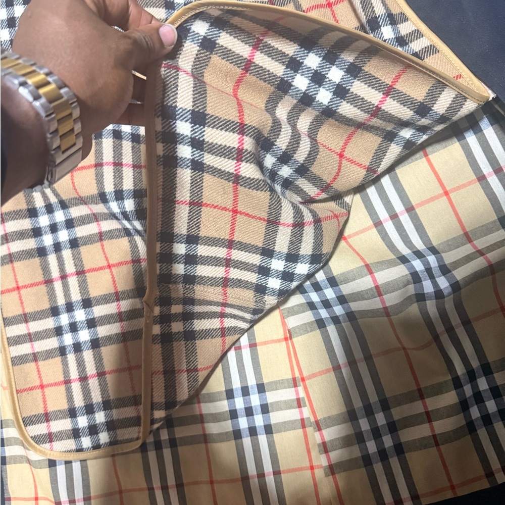 Burberry Black Trench Coat - Picture 9 of 16